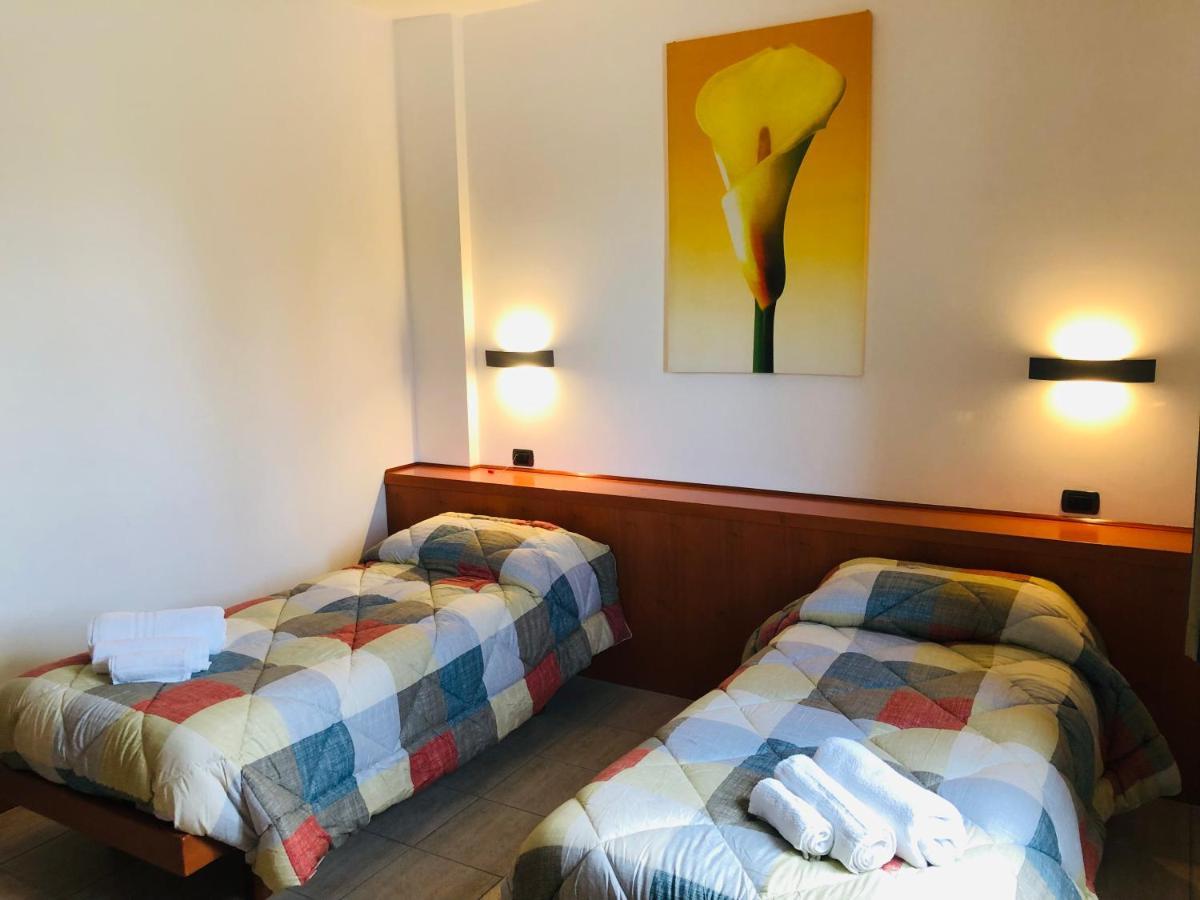 Hotel Softwood Recanati Bagian luar foto