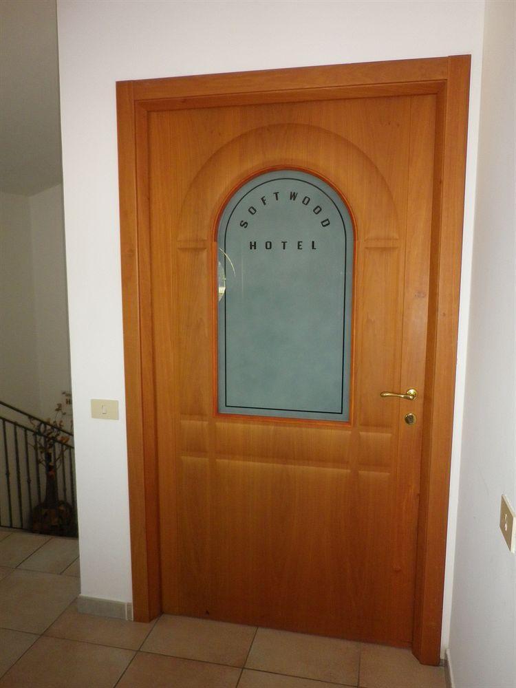Hotel Softwood Recanati Bagian luar foto